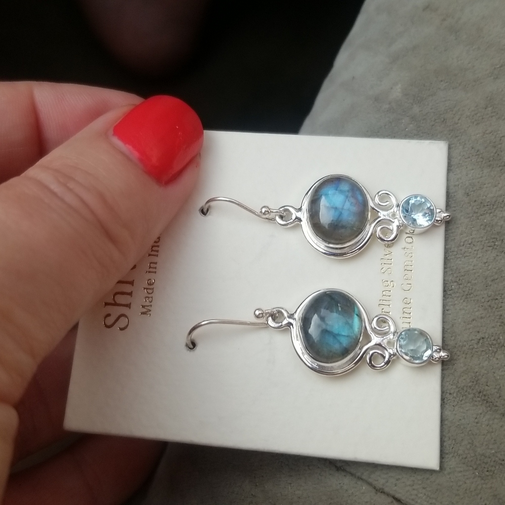 Sterling silver labradorite and blie topaz earring